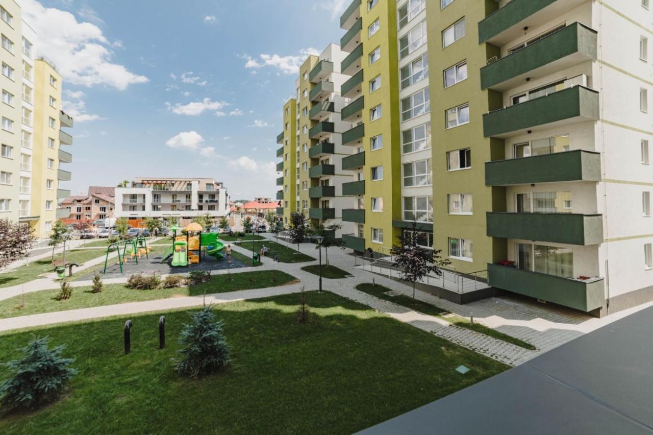 Masterpiece Studio- Free Parking, Wi-Fi, Netflix Брашов Екстериор снимка