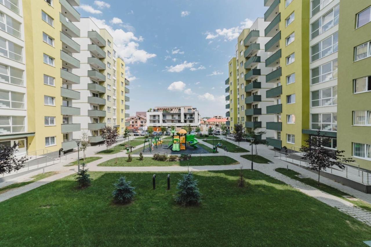 Masterpiece Studio- Free Parking, Wi-Fi, Netflix Брашов Екстериор снимка